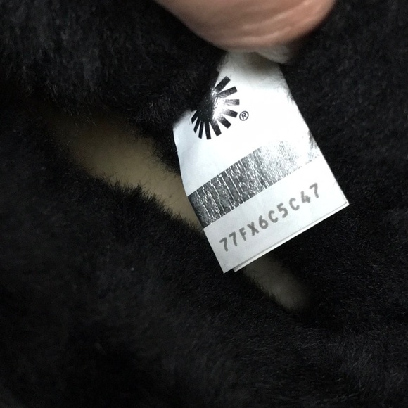 UGG Women's Classic Mini II 1016222 - Picture 5 of 8